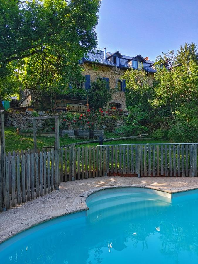 Bed and Breakfast Aux Sources De L'Yonne Glux-en-Glenne Exterior foto