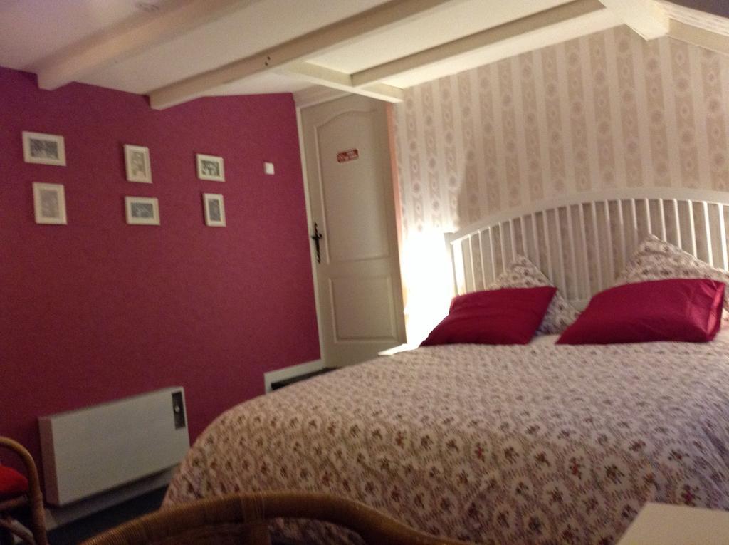 Bed and Breakfast Aux Sources De L'Yonne Glux-en-Glenne Habitación foto