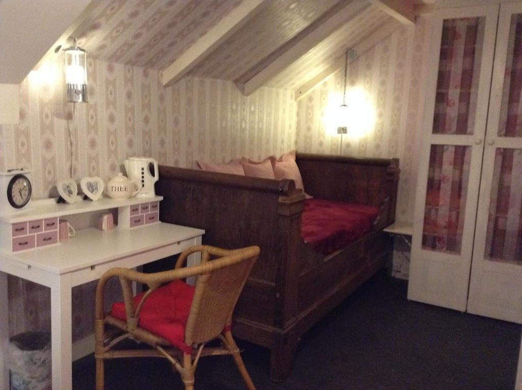 Bed and Breakfast Aux Sources De L'Yonne Glux-en-Glenne Habitación foto
