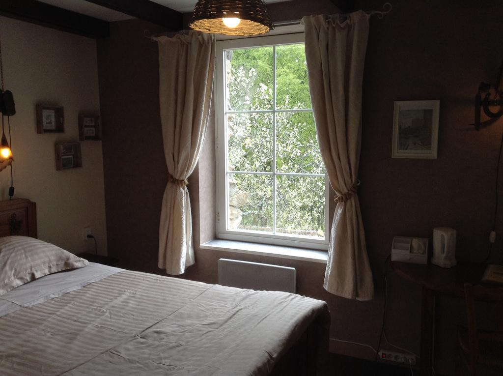 Bed and Breakfast Aux Sources De L'Yonne Glux-en-Glenne Exterior foto