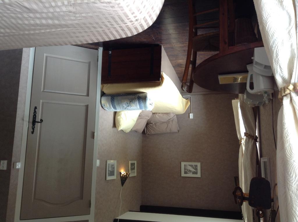 Bed and Breakfast Aux Sources De L'Yonne Glux-en-Glenne Exterior foto